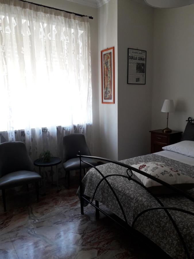 B&B A Spasso Per Torino Buitenkant foto