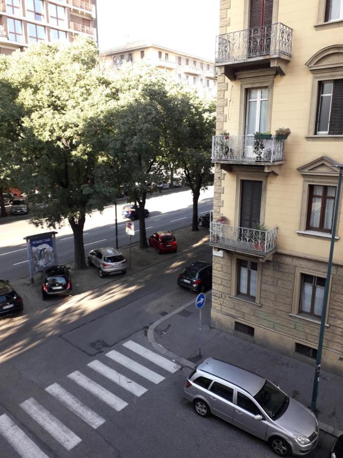B&B A Spasso Per Torino Buitenkant foto